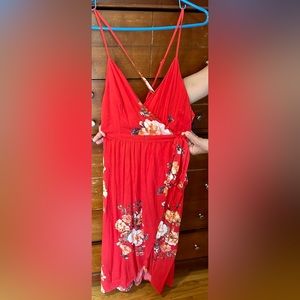 One Clothing Orange Red Flower Wrap dress Size Medium New With Tags Vacation Dre